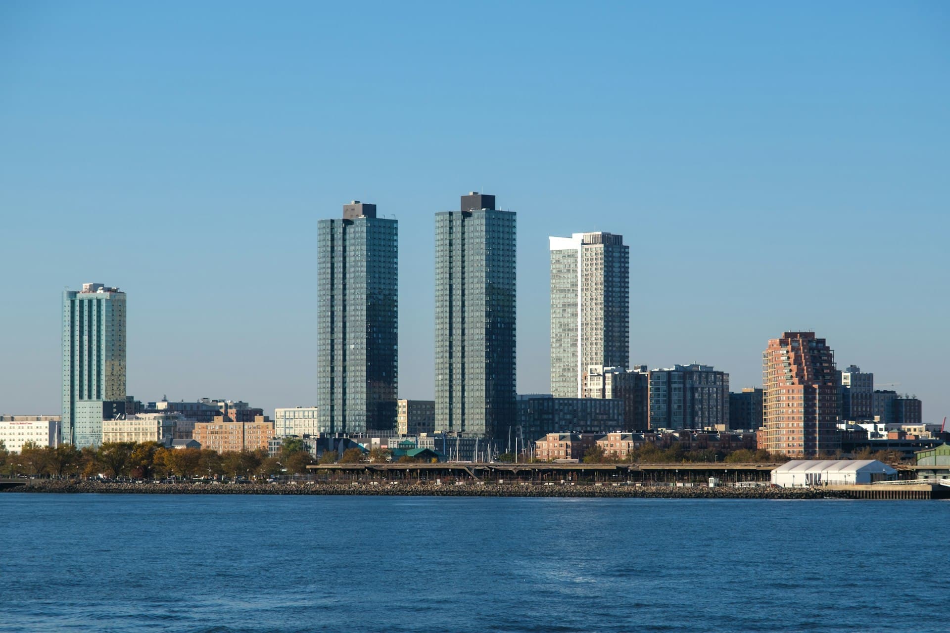 Ivystone Capital — Capital and Growth Advisory